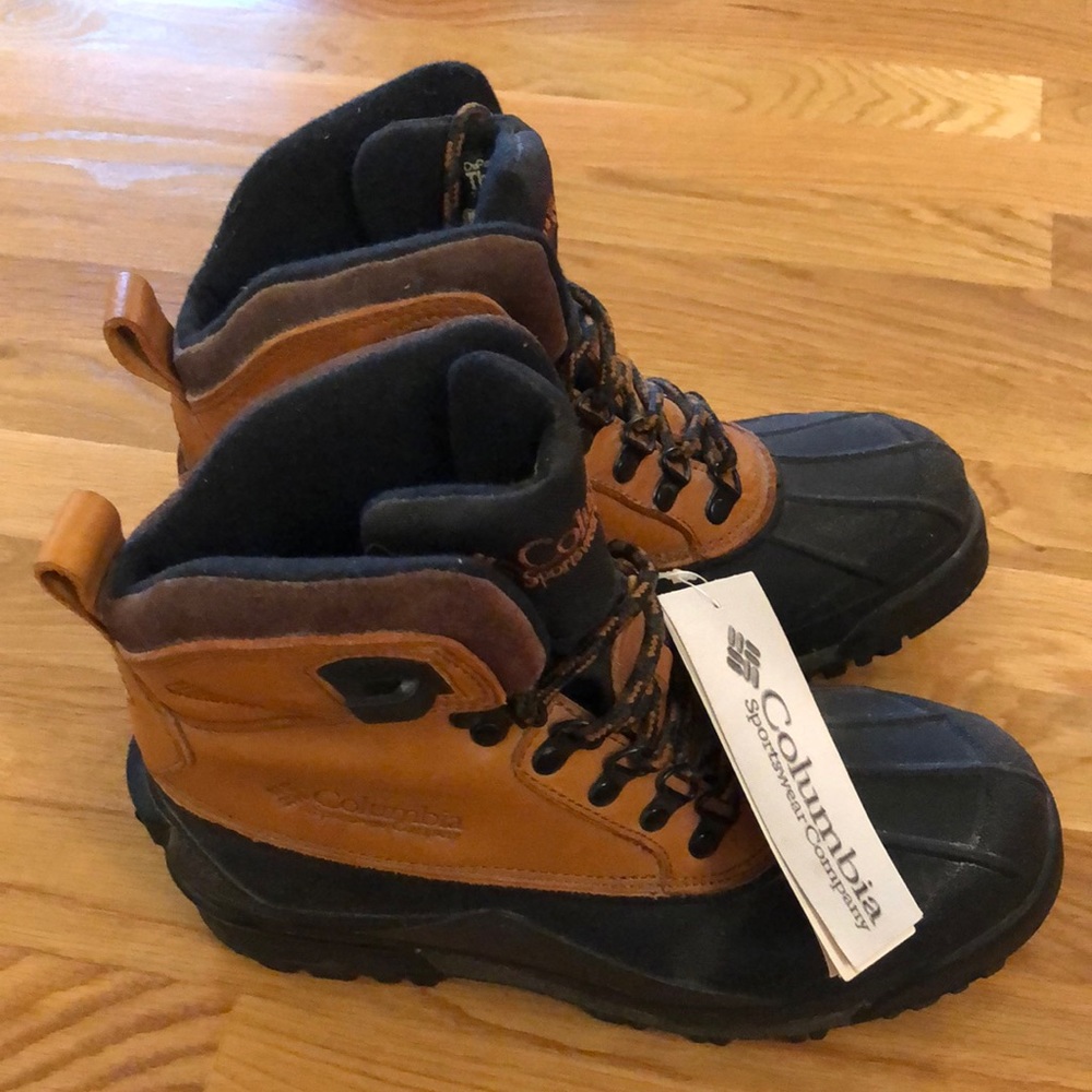Men’s Columbia sportswear waterproof boots Sz 8